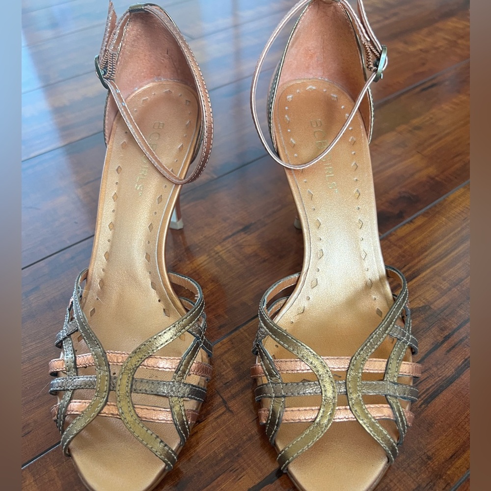 BCBGirls Heels sandals size 6B